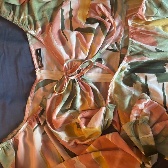 Cut out dress - Picture 5 of 5